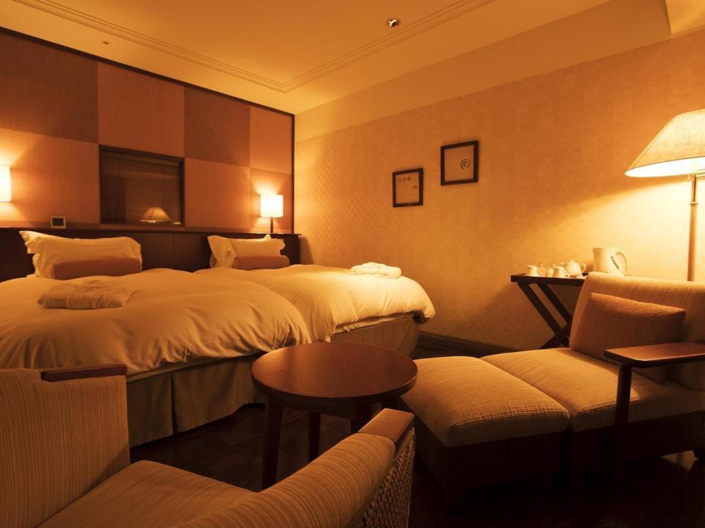 Miyazaki Kanko Hotel Buitenkant foto