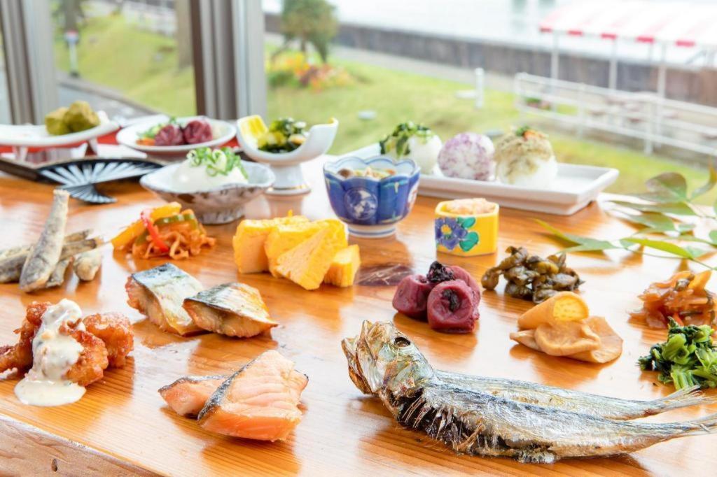 Miyazaki Kanko Hotel Buitenkant foto