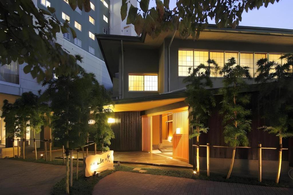 Miyazaki Kanko Hotel Buitenkant foto